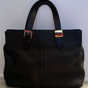 Burberry’s Black Leather Tote Purse